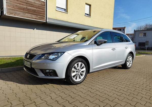 Toyota Avensis cena 37490 przebieg: 222991, rok produkcji 2011 z Międzyzdroje małe 79